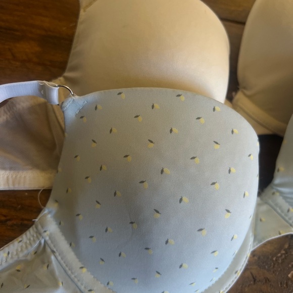 Elegant Yellow and Light Blue Women's Bra Set 34A - Picture 2 of 3